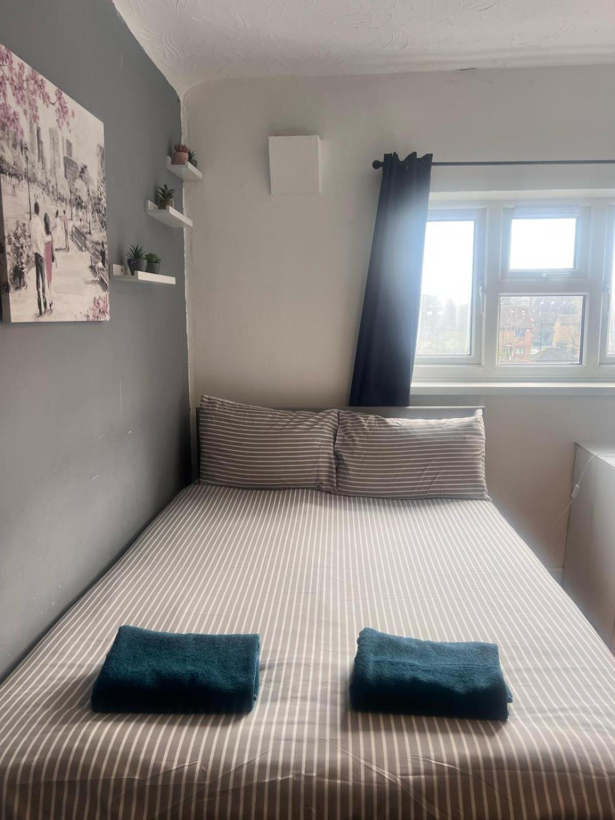 Appartamento Colebert Avenue Londra Esterno foto